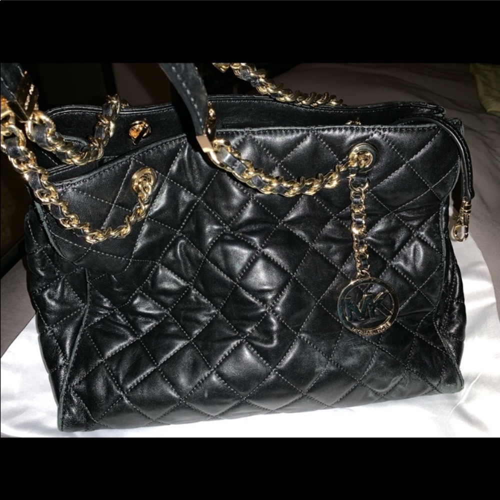 Michael Kors - Picture 2 of 4